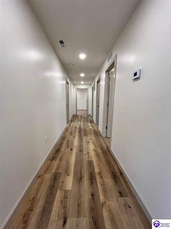 Building Photo - 1003 W Vine St