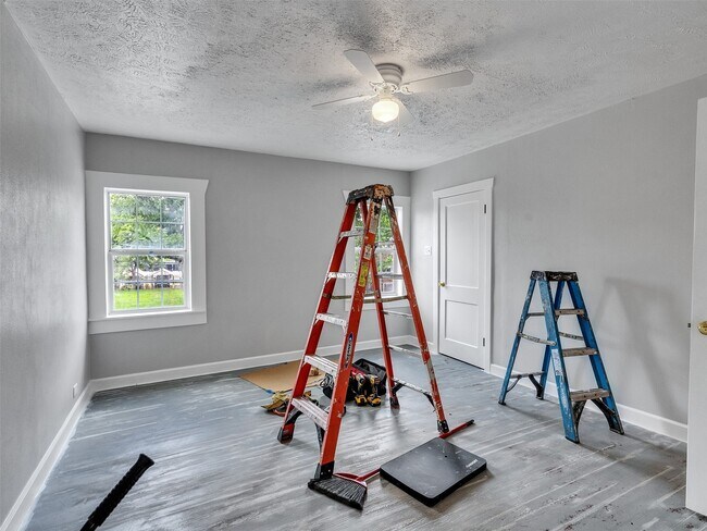 Building Photo - 2316 Freeman St