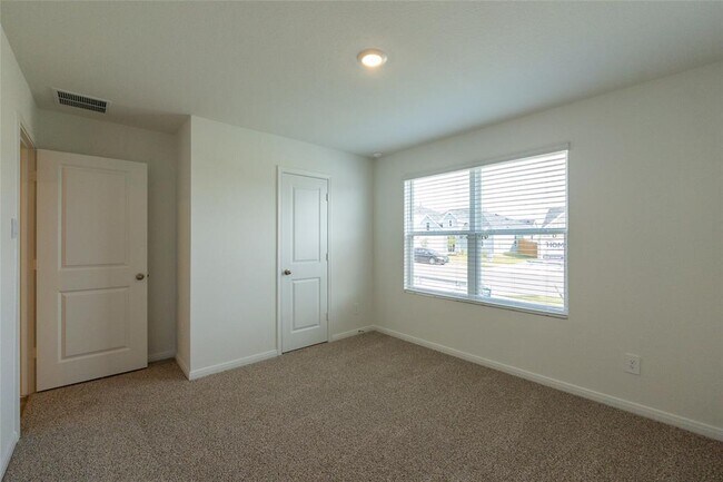 Building Photo - 224 Las Lomas Dr