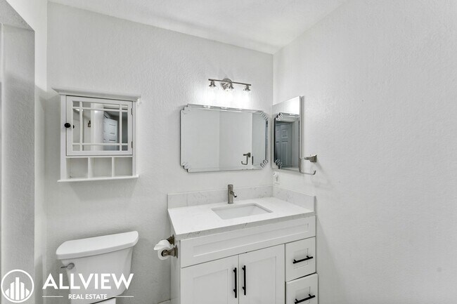 Building Photo - 25652 Rimgate Dr