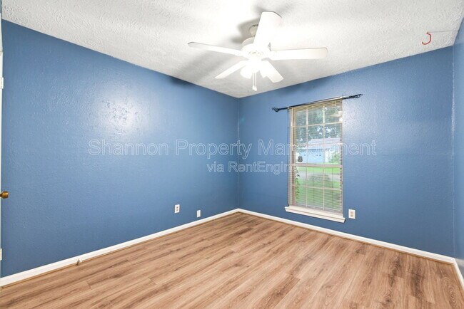 Building Photo - 6009 Leafwood Cir