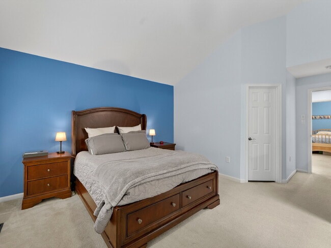 Building Photo - "Stunning 4-Bed Gem with Finished Basement...