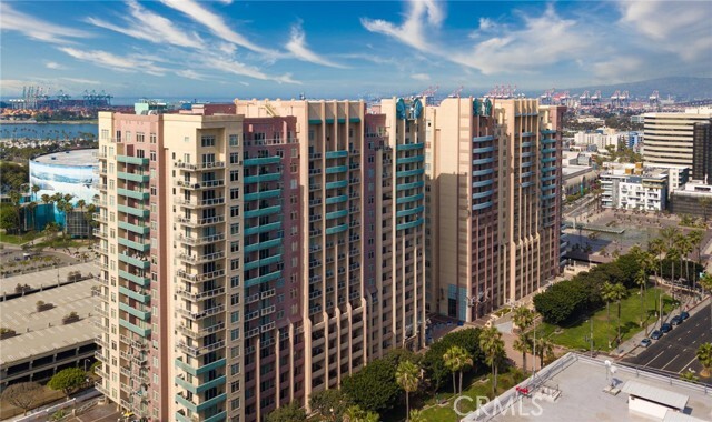 Building Photo - 388 E Ocean Blvd