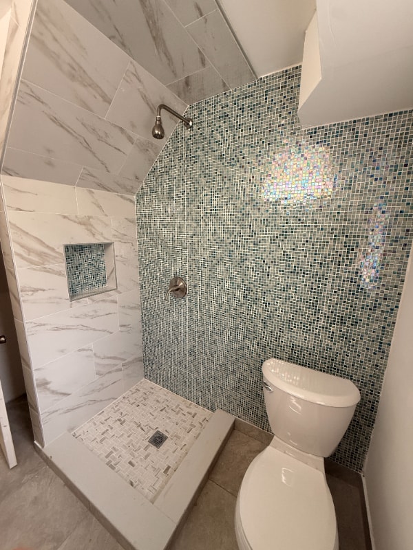 Building Photo - 24591 Valley Ave