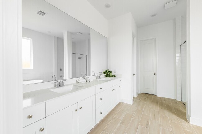 Building Photo - 31607 Brown Fern Dr