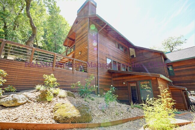 Building Photo - Modern Craftsman Home In Private and Seren...