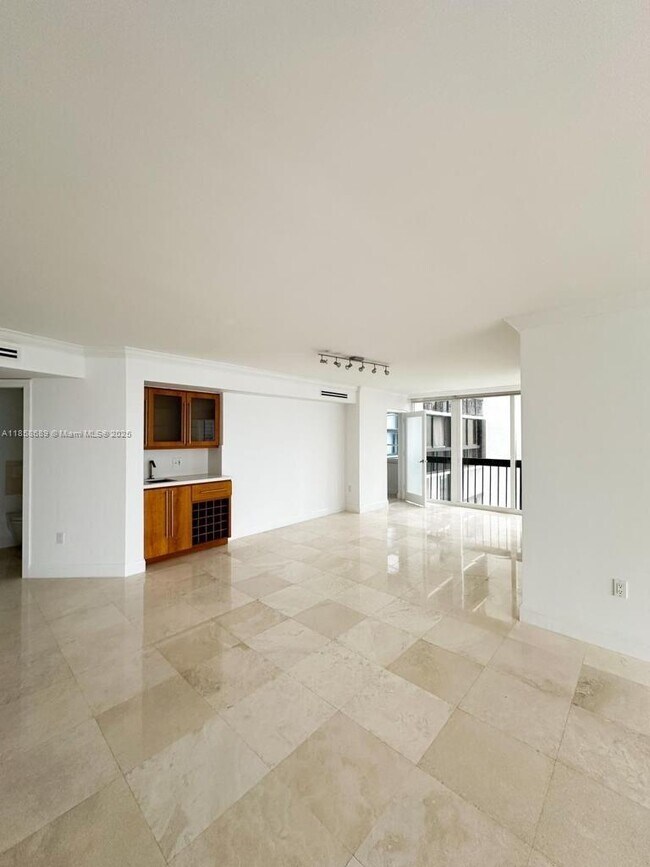 Building Photo - 2333 Brickell Ave