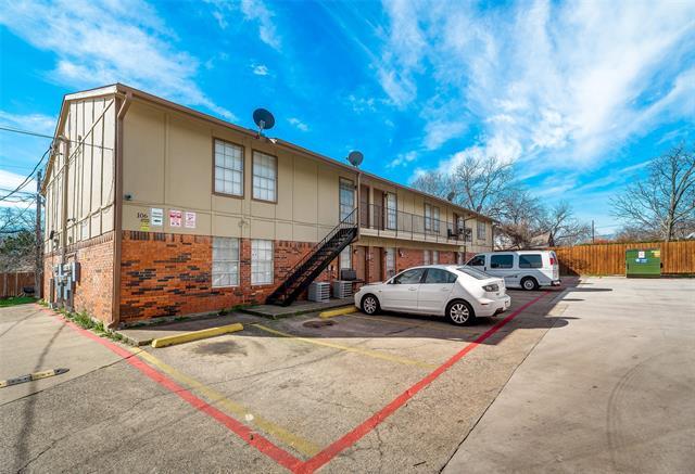 Building Photo - 108 E Cedar St