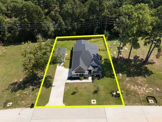 Building Photo - 522 Black Bronco Rd