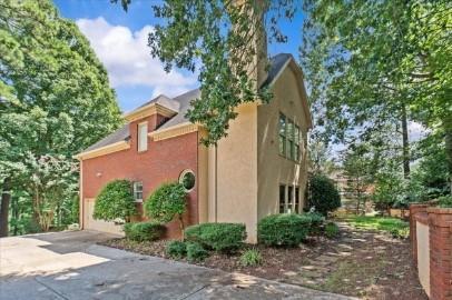 Building Photo - 200 River Bluff Pkwy