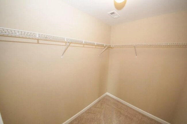 Building Photo - 4952 Longview Walk