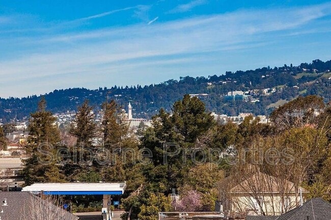 Building Photo - 5239 Claremont Ave