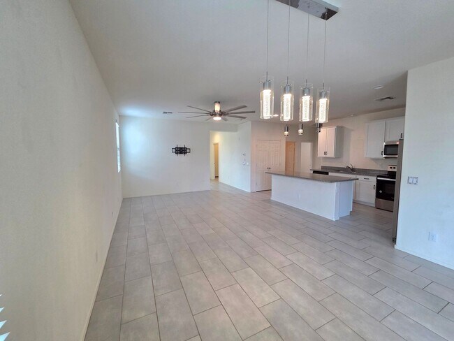 Building Photo - Move in Specials! Two weeks free rent! Beautiful 3-bed, 2-bath in North Cooper Canyon!