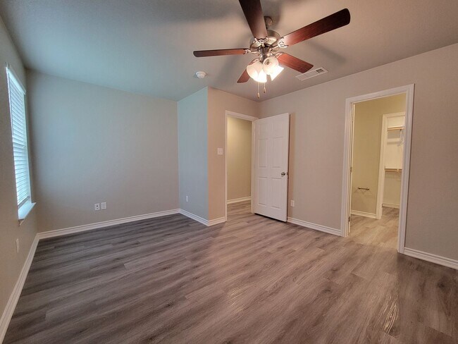 Building Photo - 1606 Pontotoc