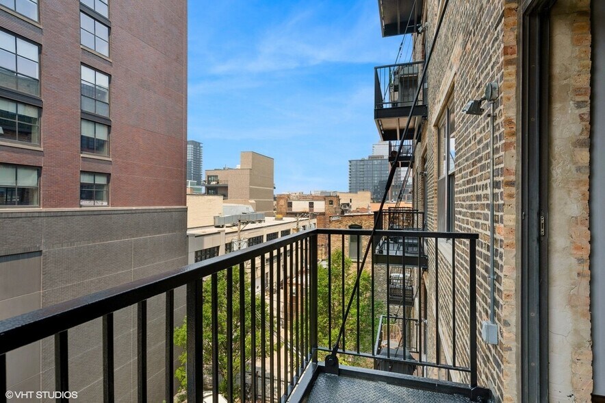 Building Photo - 106 N Aberdeen St
