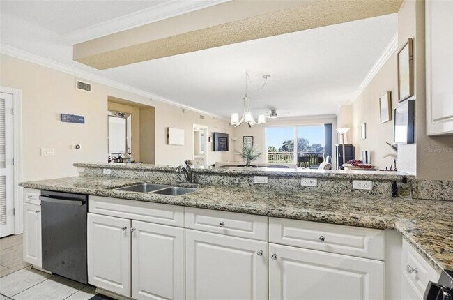 Building Photo - 60 Surfview Dr