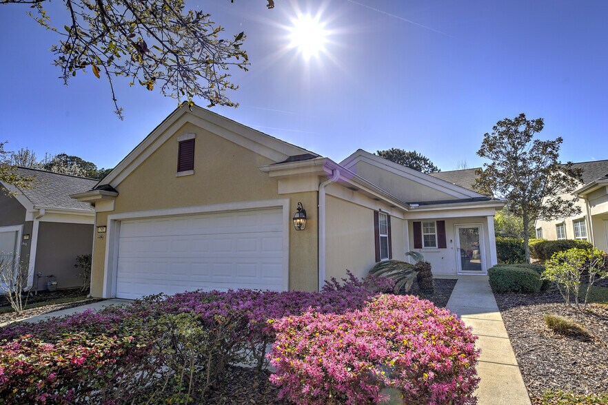 Building Photo - 149 Landing Ln