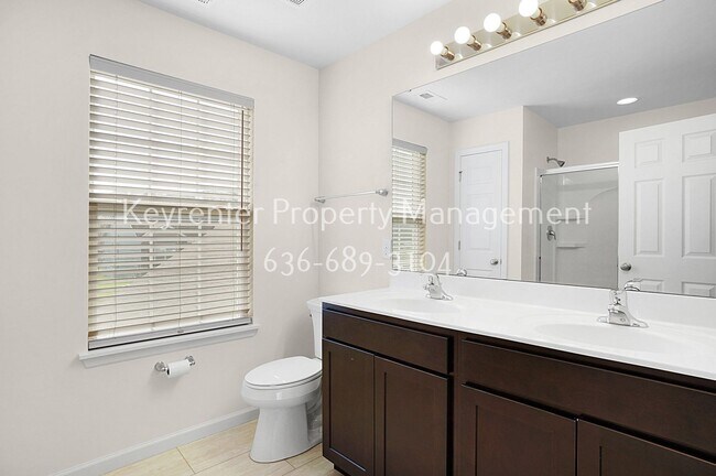 Building Photo - Coming Soon!!! Spacious and Modern 3-Bedroom Home for Rent Near Butler Lake
