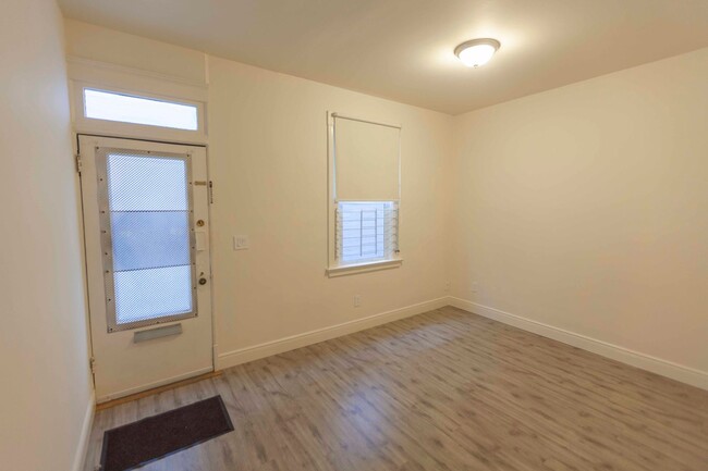 Building Photo - 4himmelmann