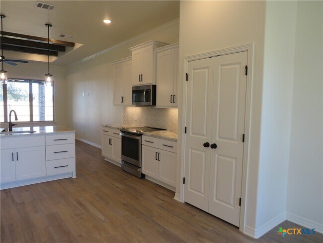 Building Photo - 3225 Tortuga Ct