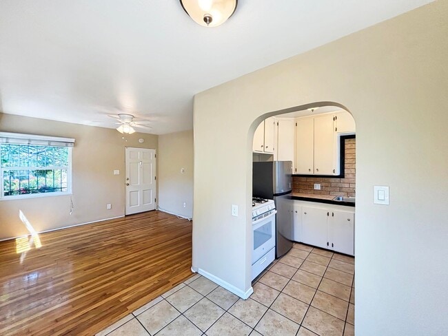 Building Photo - Charming 1BD/1BA Home in Golden Hill W/ Fu...