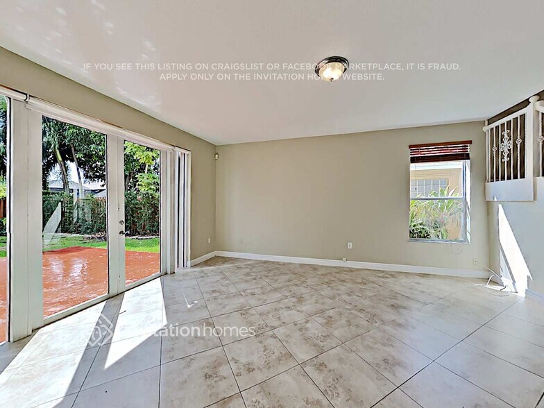 Building Photo - 15250 SW 51st St