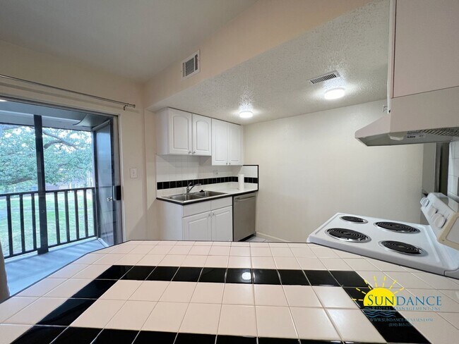 Building Photo - 408 Marshall Ct