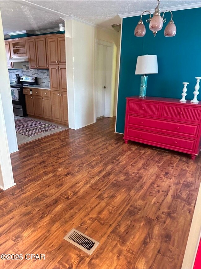 Building Photo - 2115 Bent Oak Ct