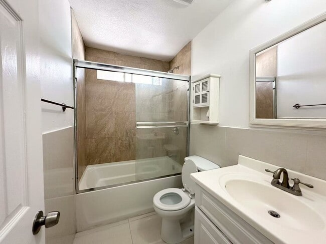 Building Photo - Charming Single-Story Home in Spring Valley