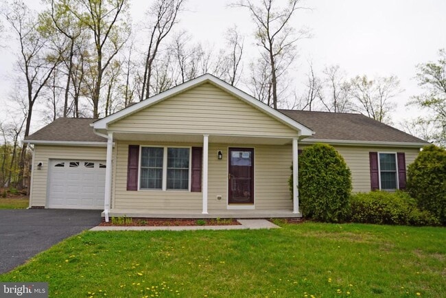 Building Photo - 122 Sinker Dr