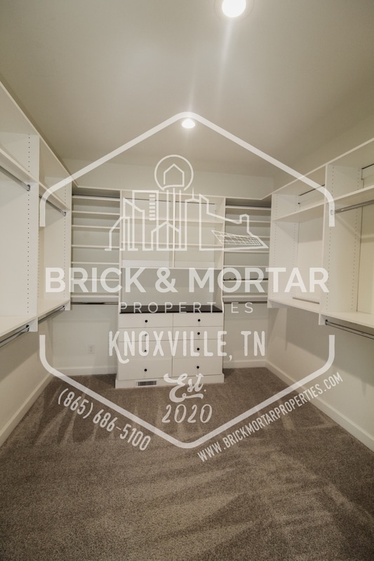 Building Photo - 1416 Myart Ln