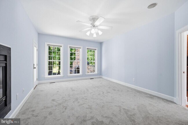 Building Photo - 11912 Old Elm Ct
