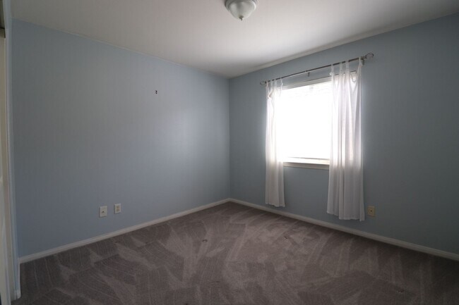 Building Photo - Four Bedroom in Arborwalk
