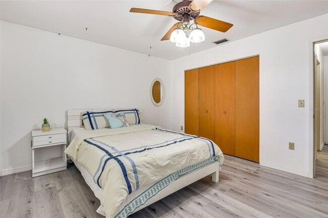 Building Photo - 4831 Greenleaf Rd