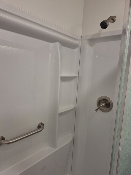 New Fixtures - 6134 NE Oregon St