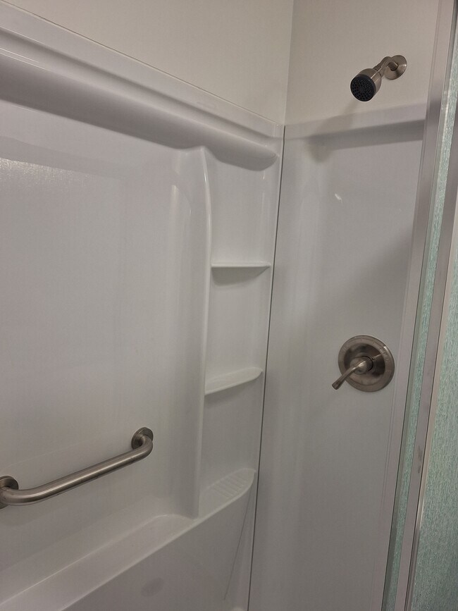 New Fixtures - 6134 NE Oregon St