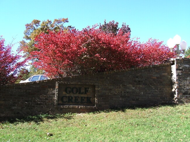 Building Photo - 8632 Golf Creek Dr