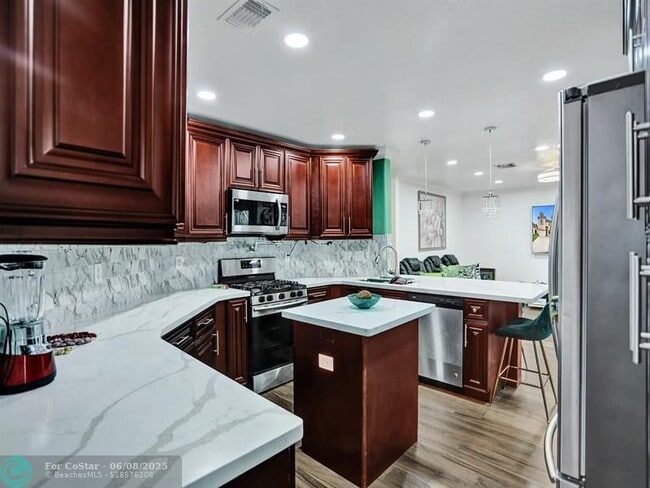 Building Photo - 613 NW 135th Terrace