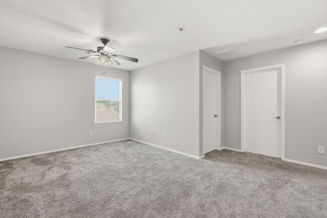 Building Photo - Spacious 4 Bedroom 2 Bath In Peoria with Pool and Sports Court