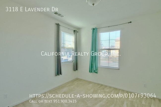 Building Photo - 3118 E Lavender Dr