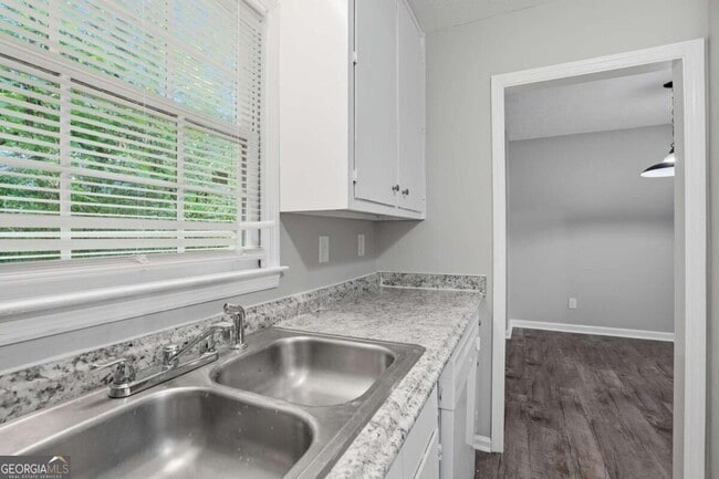 Building Photo - 5344 Ridgemere Ct