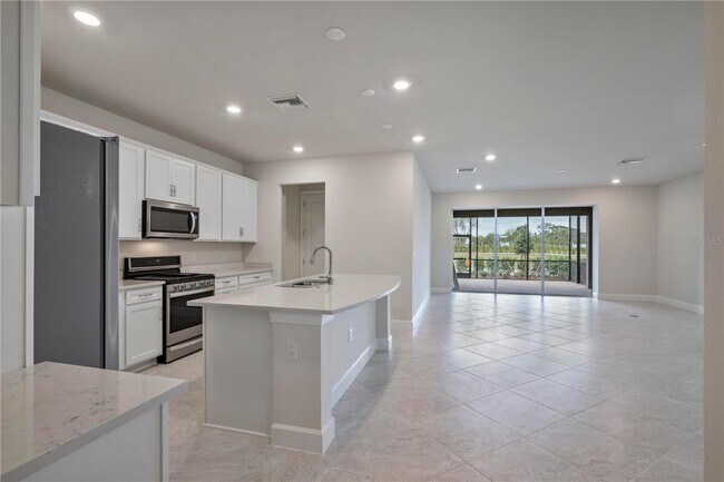 Building Photo - 17017 Pine Lily Ln