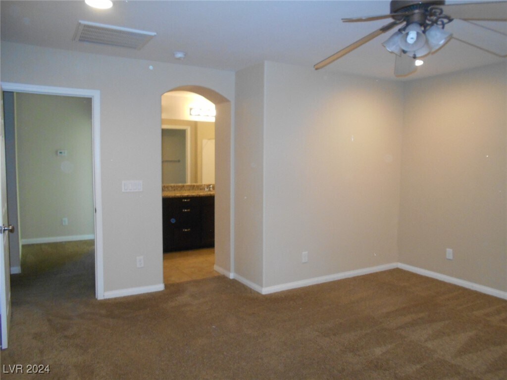 Building Photo - 6820 Majestic Palm Dr