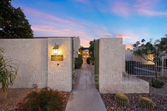 Building Photo - 1317 E Amado Rd