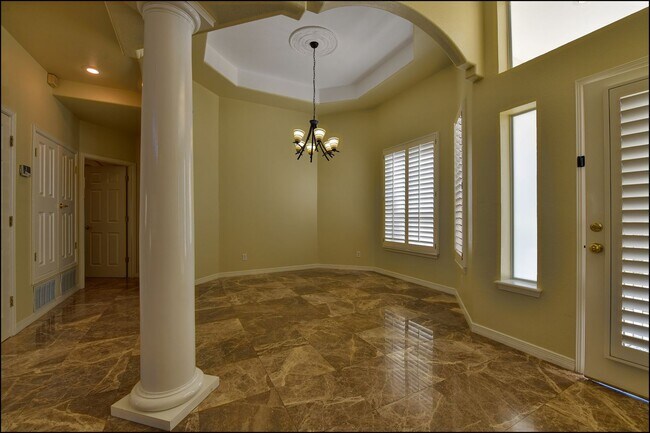 Building Photo - Available to view!
