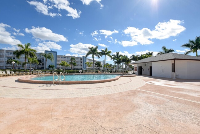 Building Photo - 4049 Wolverton C