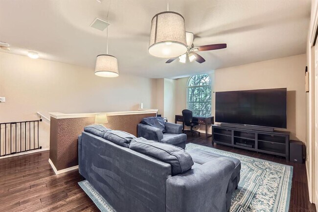 Building Photo - 1125 Strickland Dr