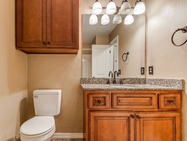 Building Photo - 17320 Sun River Ct