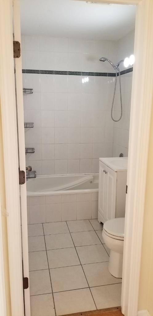 Bathroom - 10146 Hartford Ct