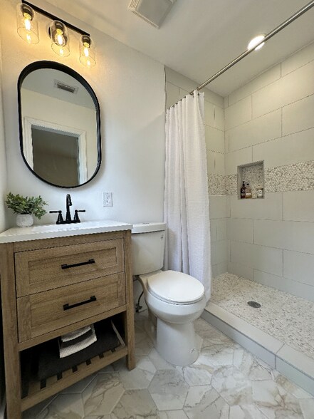 Building Photo - 1118 Brookmont Ave E